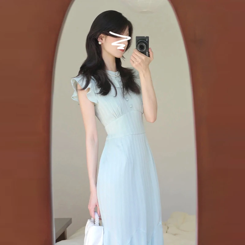 3386气质蓝色小飞袖连衣裙子女夏2024新款温柔风小众收腰显瘦长裙