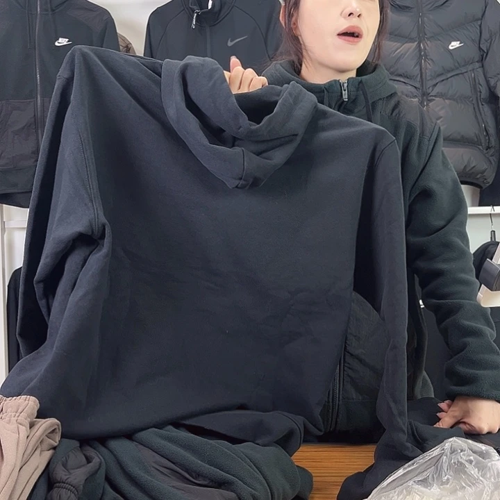 7369黑色卫衣L码130-150斤不退换