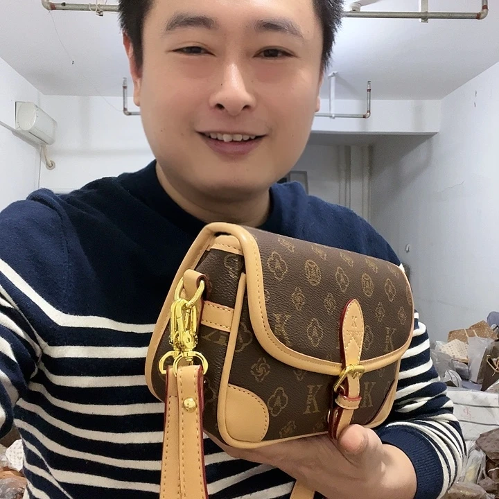 PVC水牛皮（革）麂皮（革）