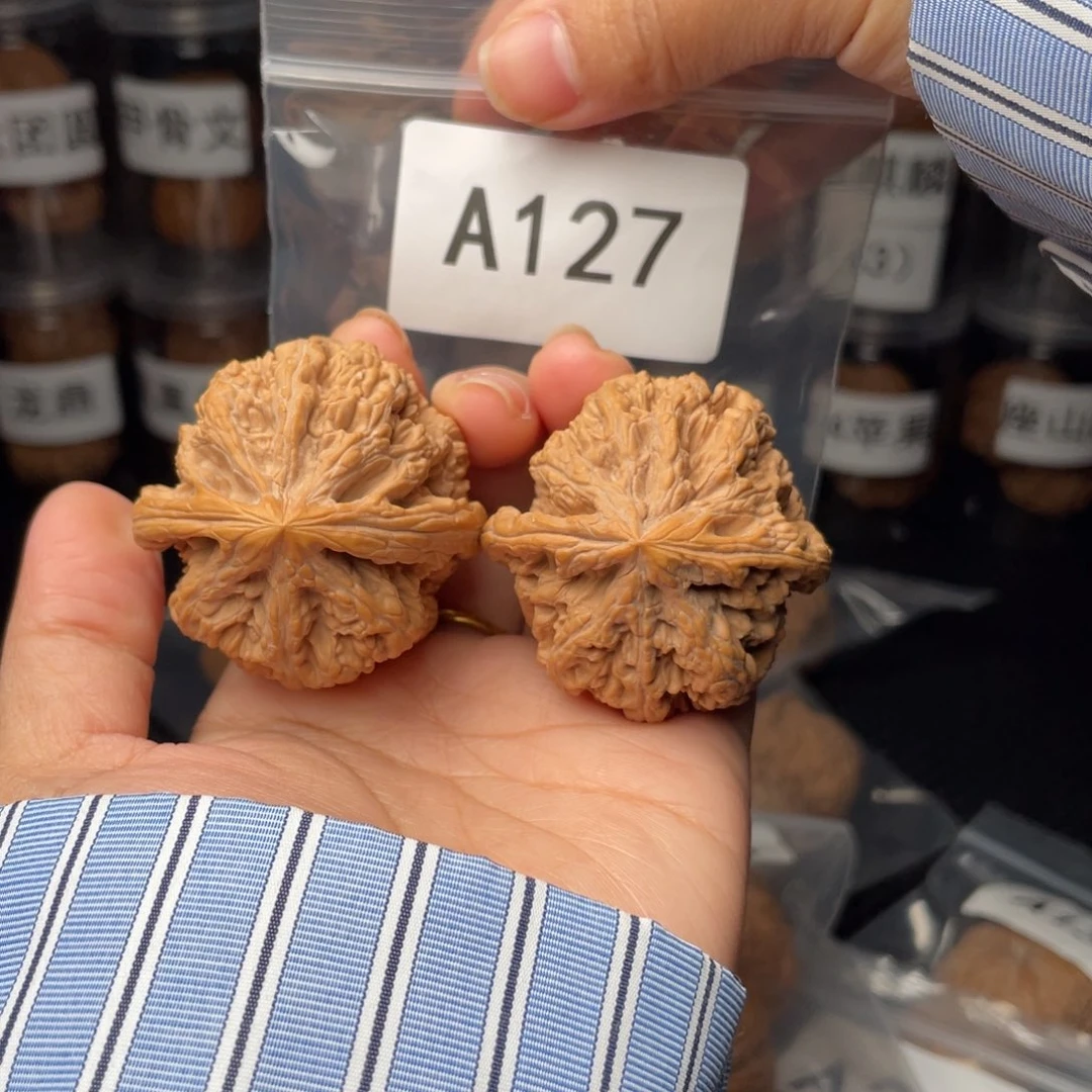 文玩核桃把件44粗筋