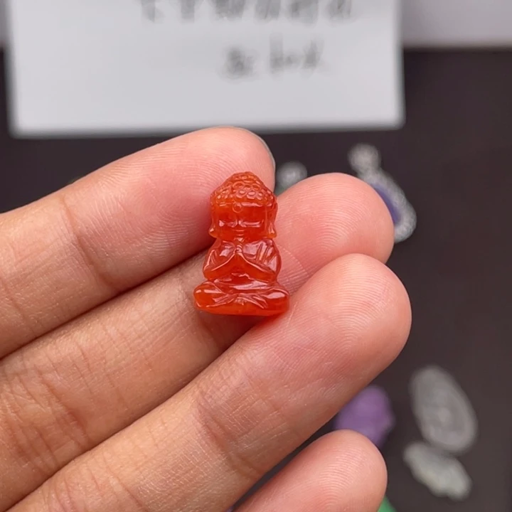 独***立翡翠未镶嵌颈饰吊坠