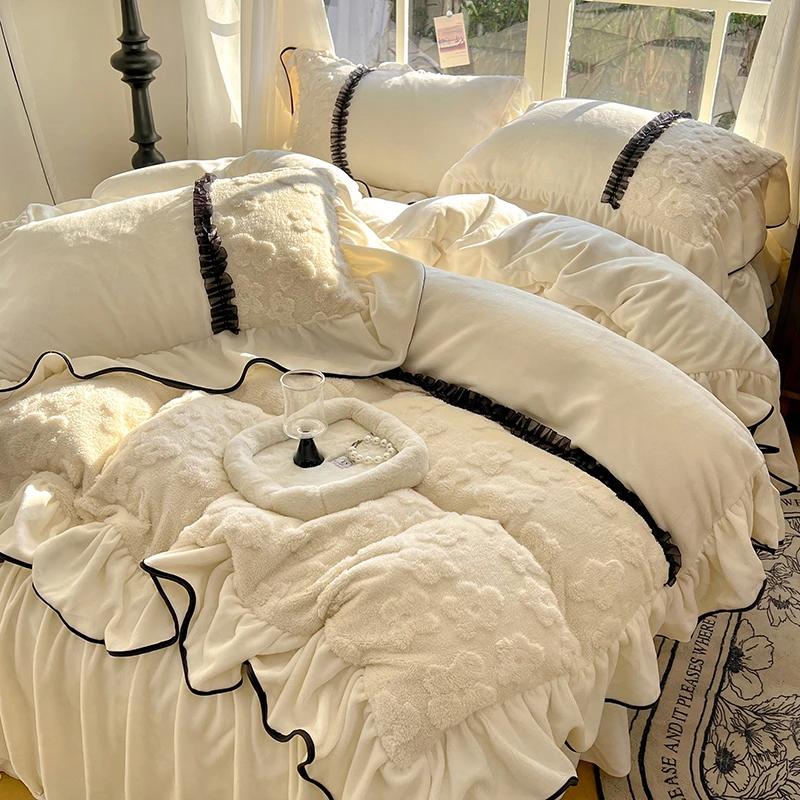 冬季加厚雕花牛奶绒床裙四件套法式轻奢保暖双面珊瑚绒被套床单笠