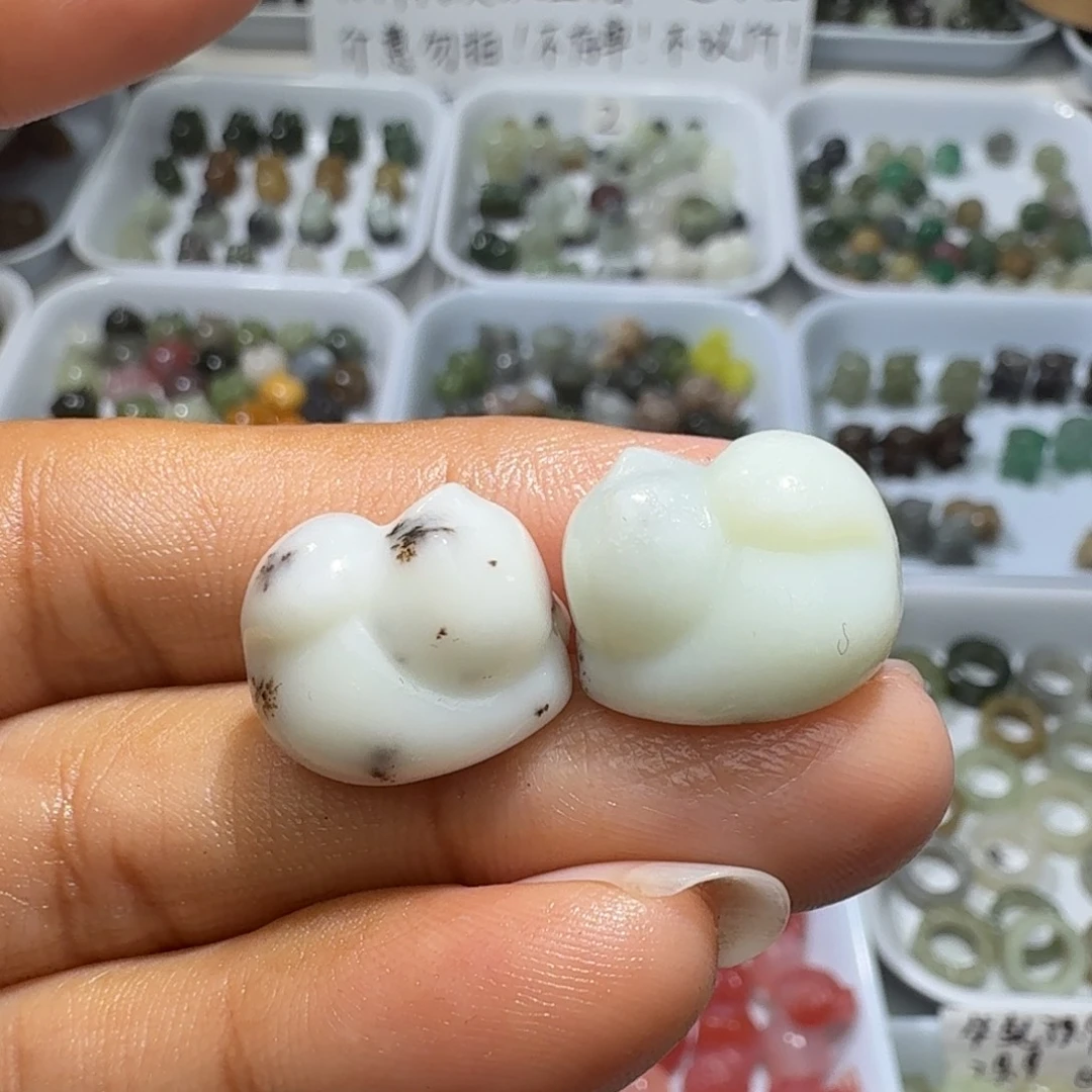 和田玉未镶嵌珠宝奇石