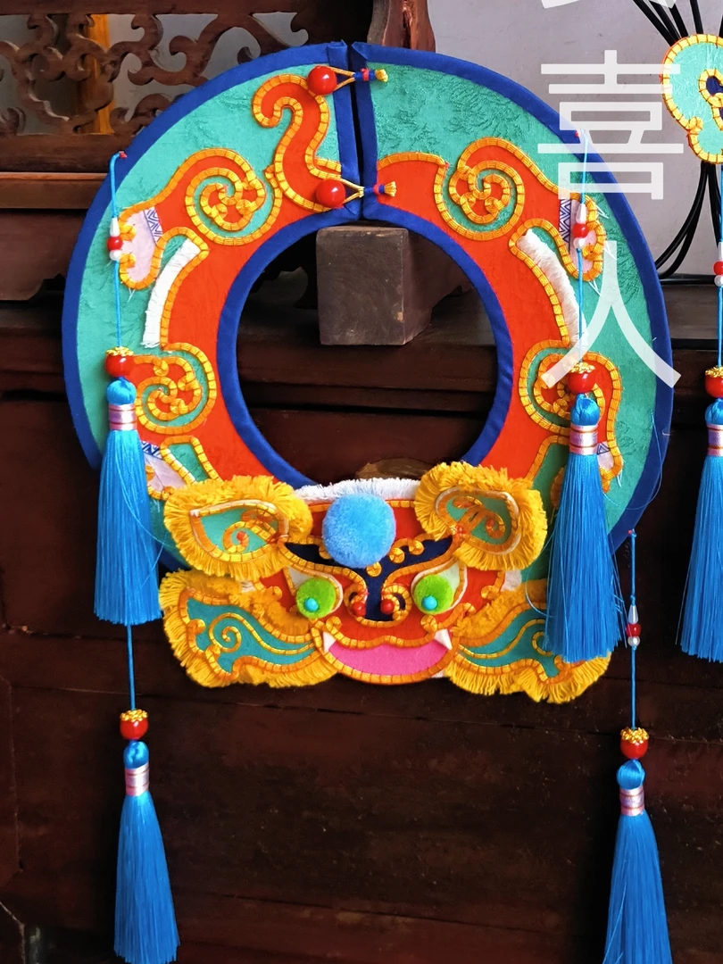 传统工艺虎头云肩