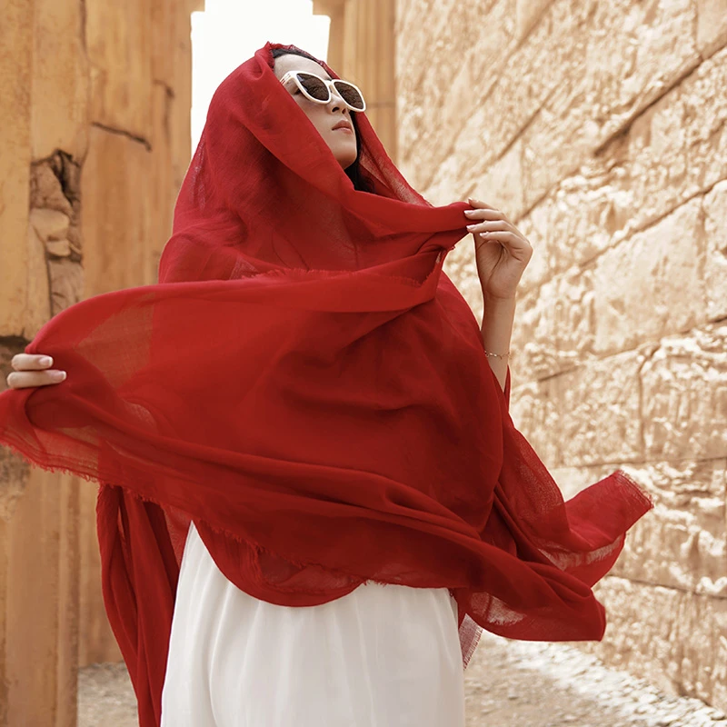 cocoa小苏红色大尺寸新疆草原沙漠旅游穿搭民族风披肩女防晒丝巾