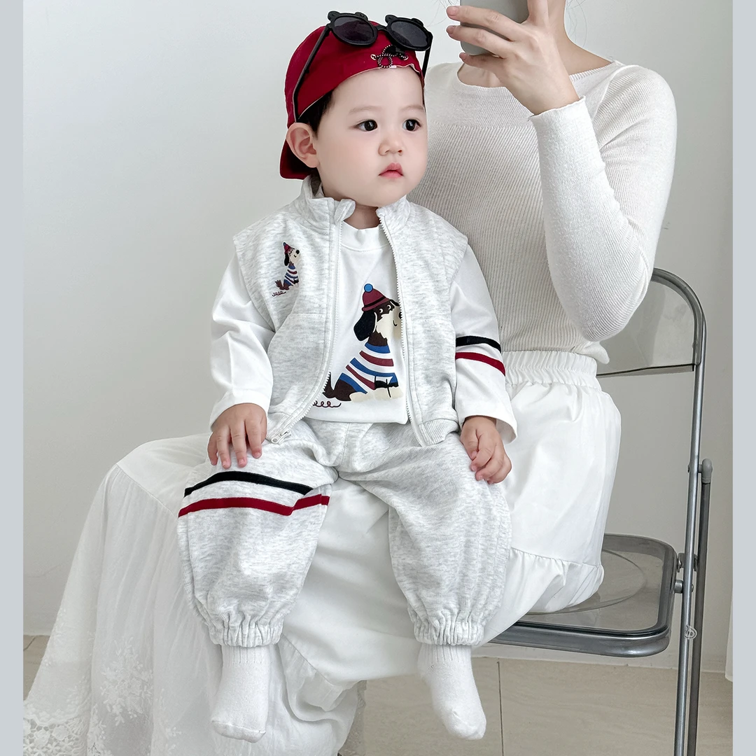 儿童春秋款韩版卡通马甲套装2025新款秋款宝宝洋气休闲卫衣套装潮