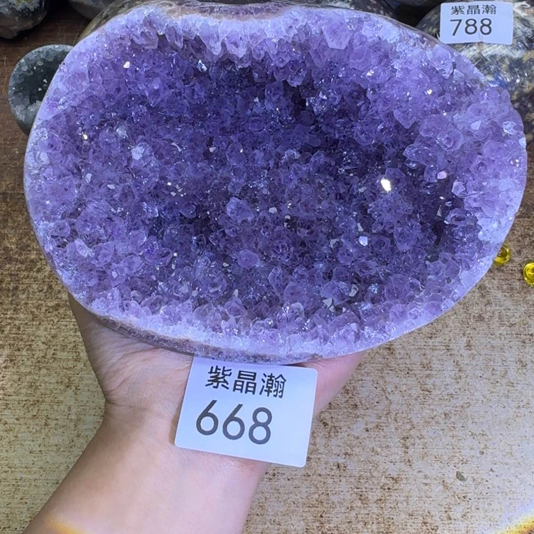 未镶嵌水晶大型摆件（非配饰）