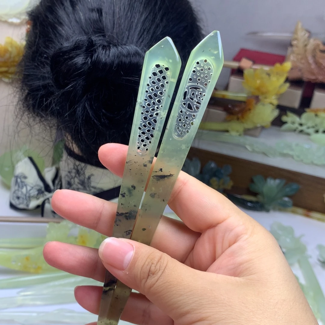 蛇纹石玉未镶嵌发饰