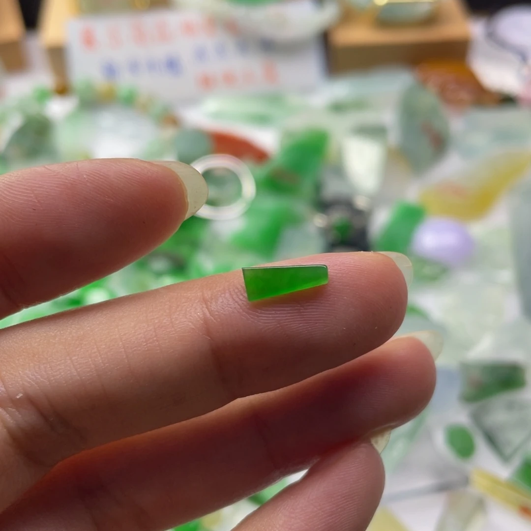 定制翡翠未镶嵌天然缅甸翡翠