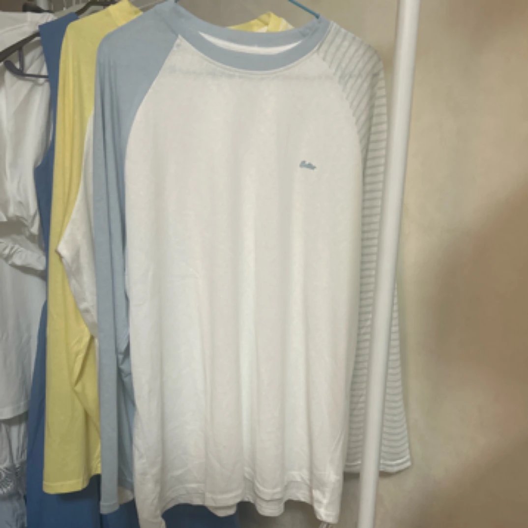 长袖婴儿蓝百搭宽松型拼接拼色宽松T恤女款圆领打底衫女士