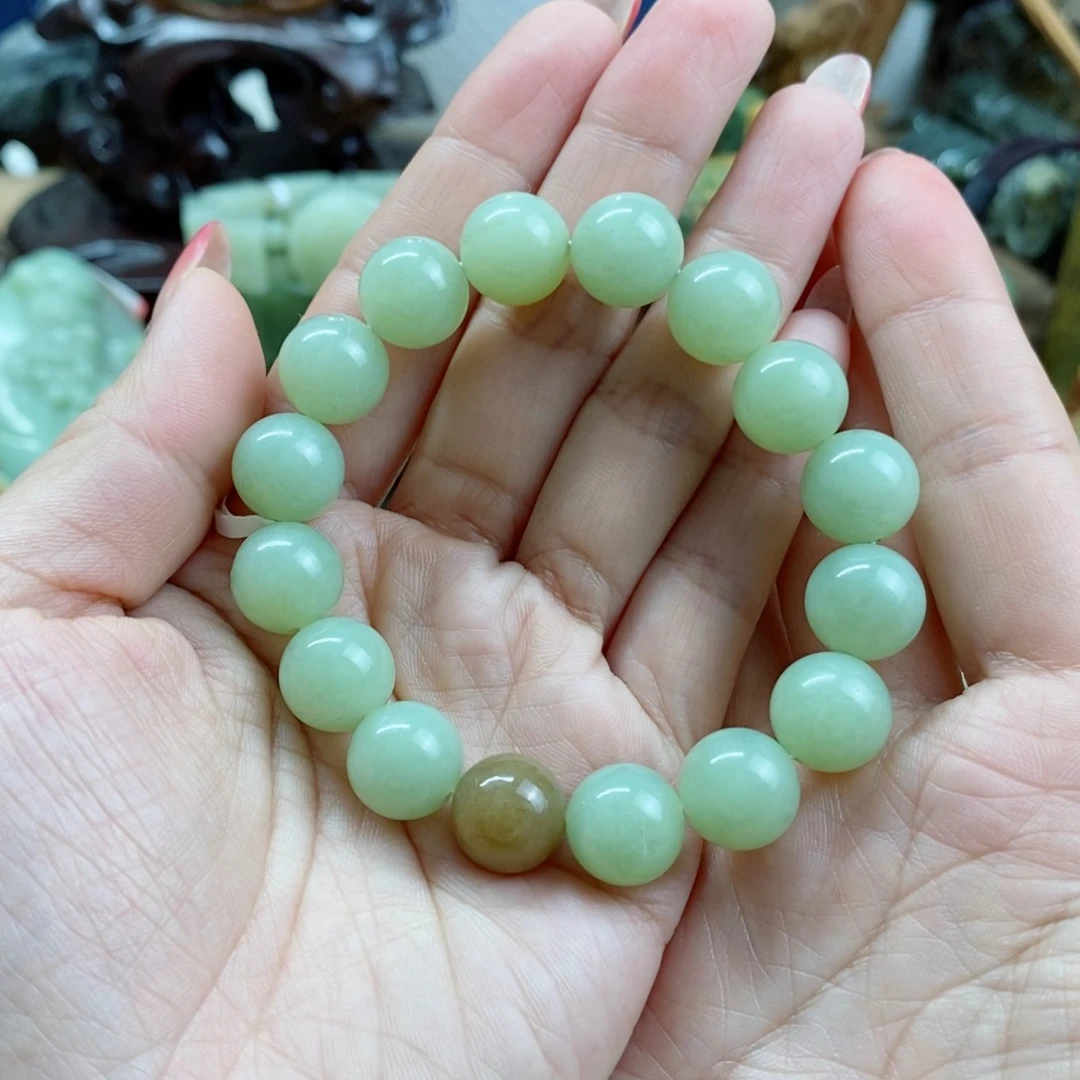 透闪石质玉手链未镶嵌