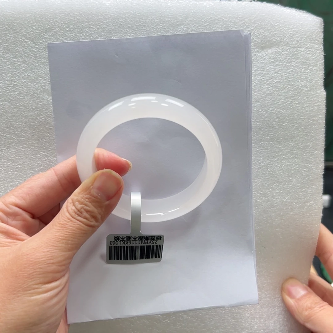 石英质玉手镯未镶嵌阿***咪➕佳佳55.2