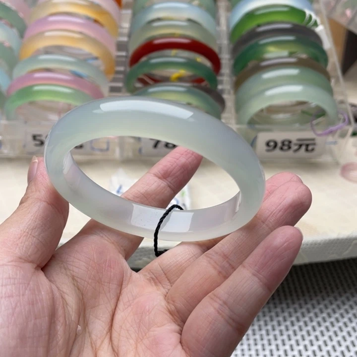 玛瑙/玉髓未镶嵌手镯56圈口