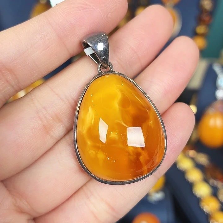 琥珀银S925镶嵌颈饰