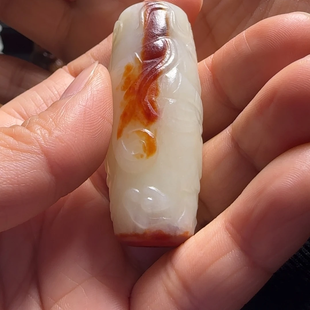 和田玉颈饰未镶嵌幸***人