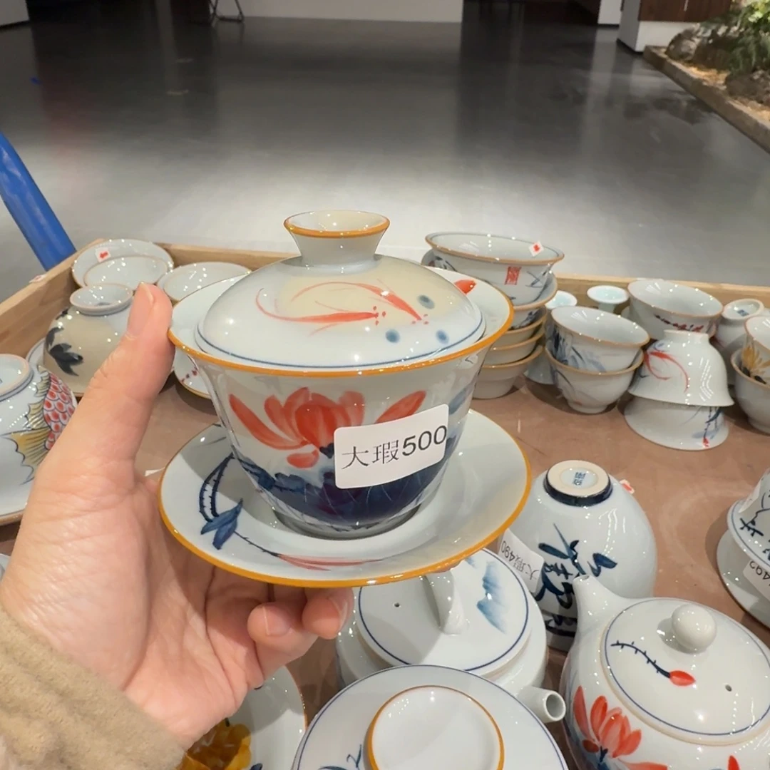 釉下手绘茶具微瑕