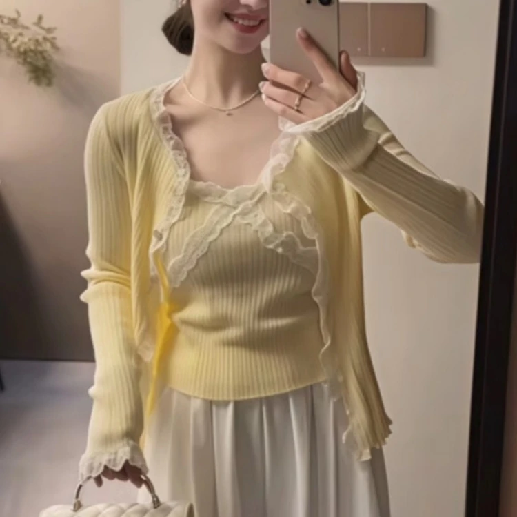 甜美风蕾丝花边内搭吊带背心针织两件套春季新款显气质温柔上衣