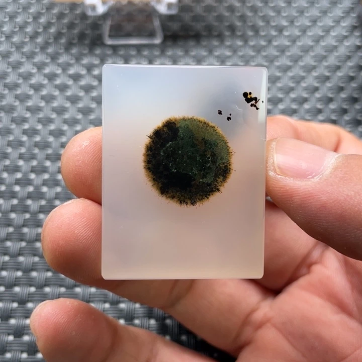 伝***迴玛瑙/玉髓未镶嵌颈饰