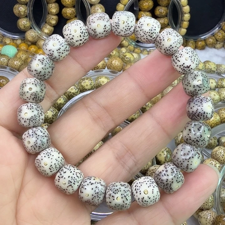 手串星月菩提侧留白11/10