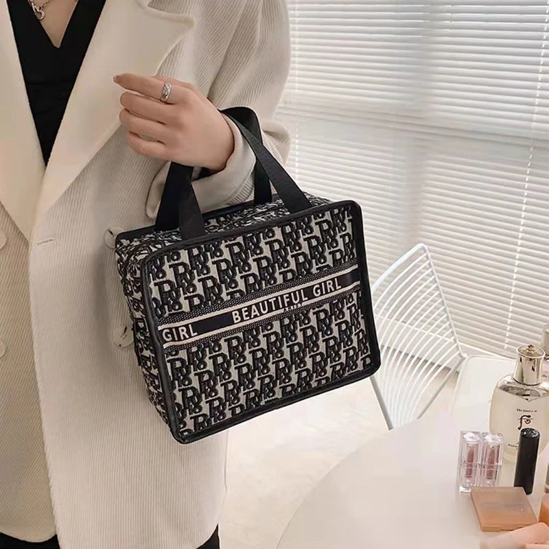 新款【无兜】化妆包便携式女大容量高颜值化妆品收纳包