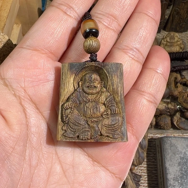 沉香碎屑沉香白棋楠沉香雕刻牌5.8克