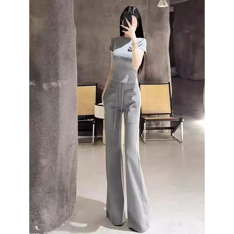 休闲运动套装女夏季原创设计修身显瘦灰色T恤高腰喇叭长裤两件套