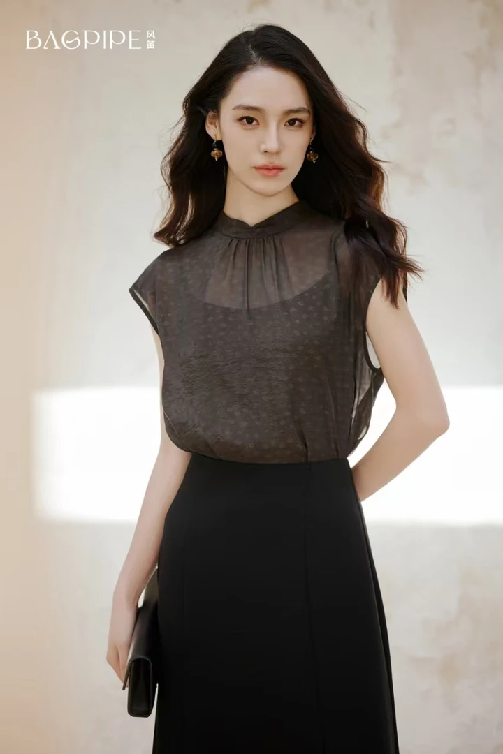 独特高级感穿搭夏季女洋气减龄小衫背心套装