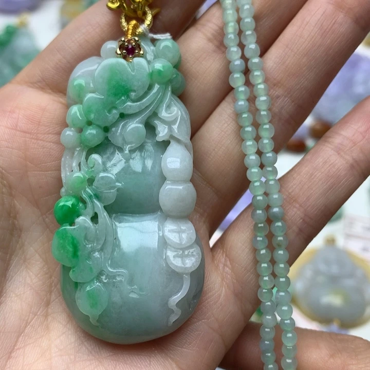 颈饰未镶嵌翡翠翡翠