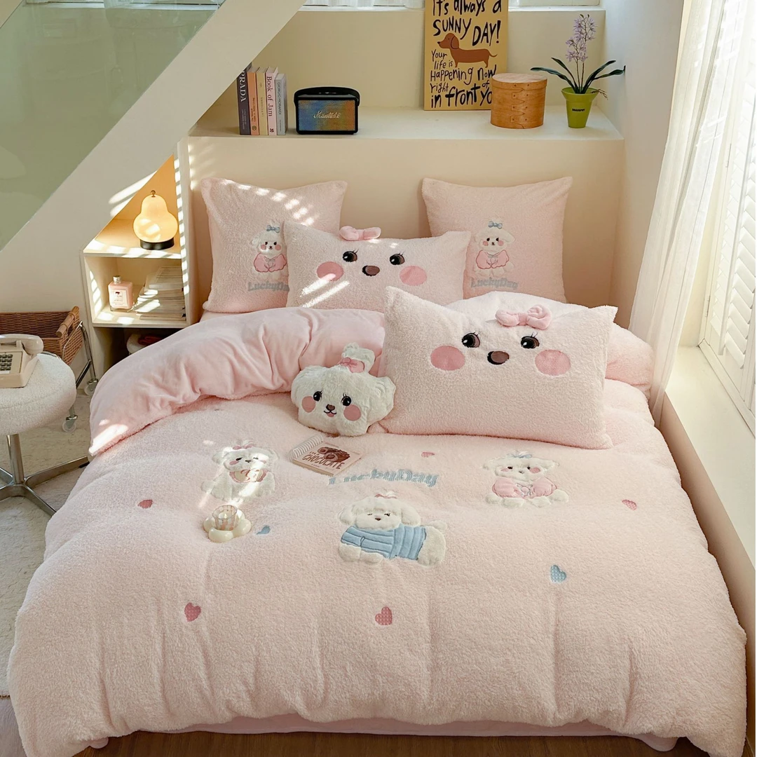 小玲子 软绵绵粉 冬季加厚舒绵绒牛奶绒刺绣三件套四件套可爱风