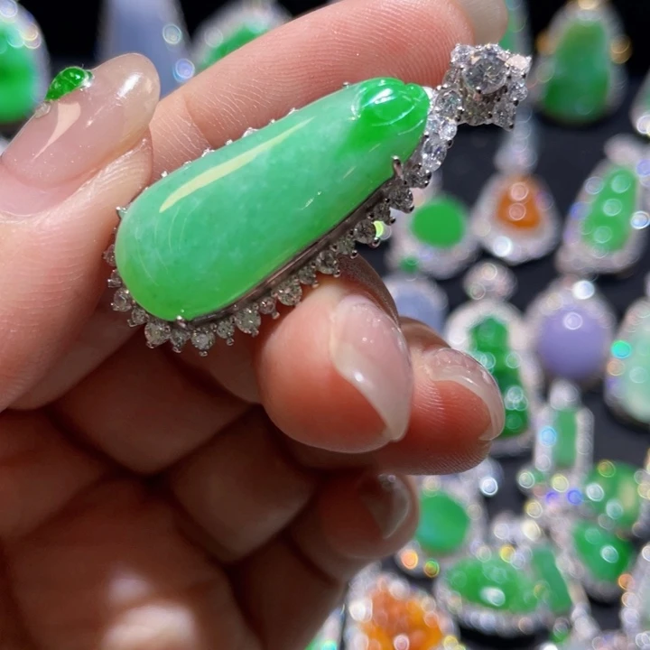 翡翠银S925镶嵌颈饰