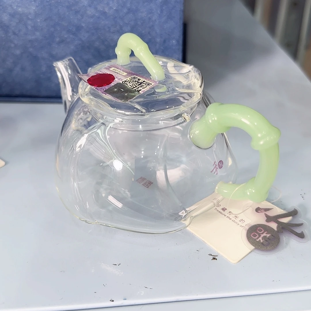 泓***耀禾器君漾壶浅玉色