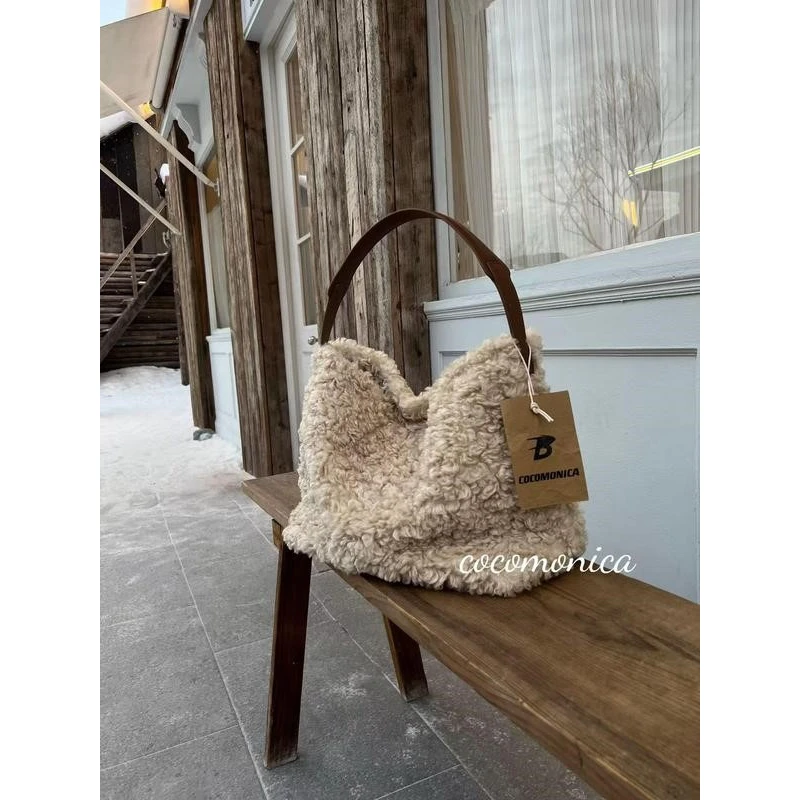 秋冬新款羊羔毛托特包松弛感毛绒单肩包大容量毛茸茸慵懒通勤百搭