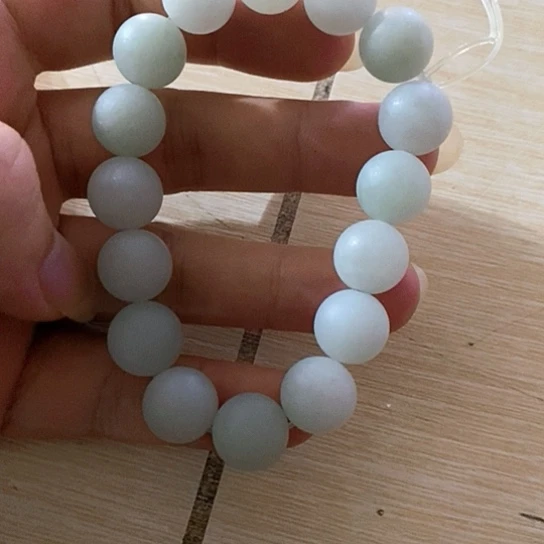 定制翡翠未镶嵌牌子