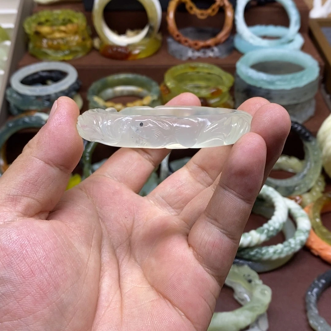 蛇纹石玉未镶嵌手镯暖**子