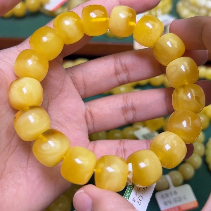 蜜蜡未镶嵌珠宝奇石