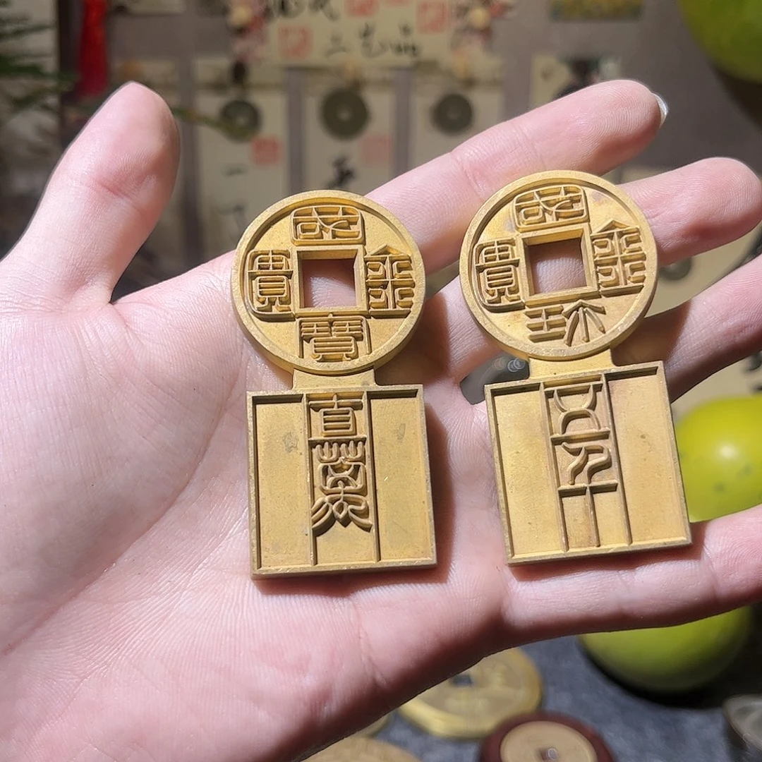 W***X铜现代仿制工艺品花钱