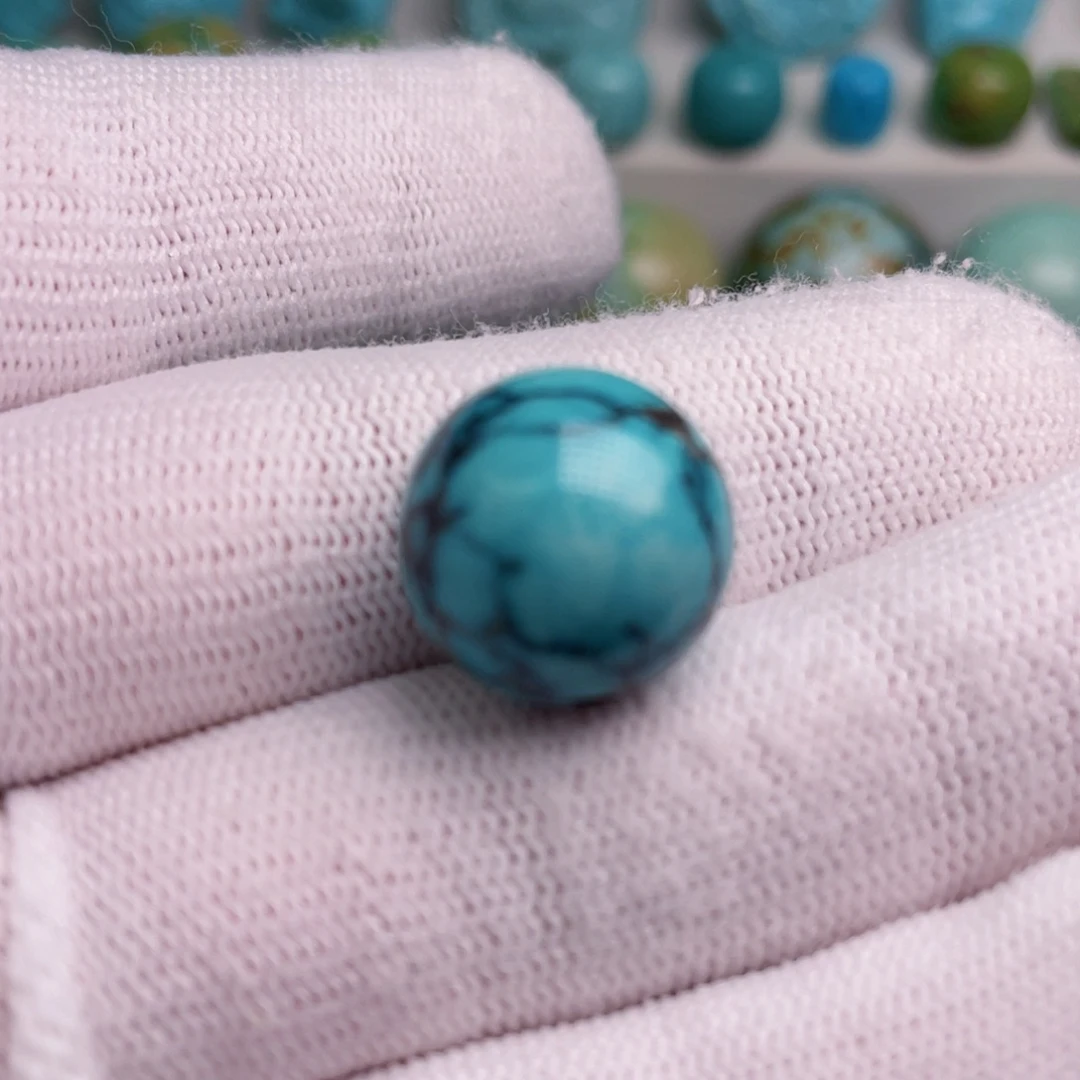 绿松石颈饰未镶嵌