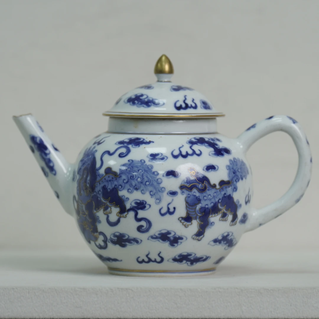 【现代】青花描金事事如意纹茶壶