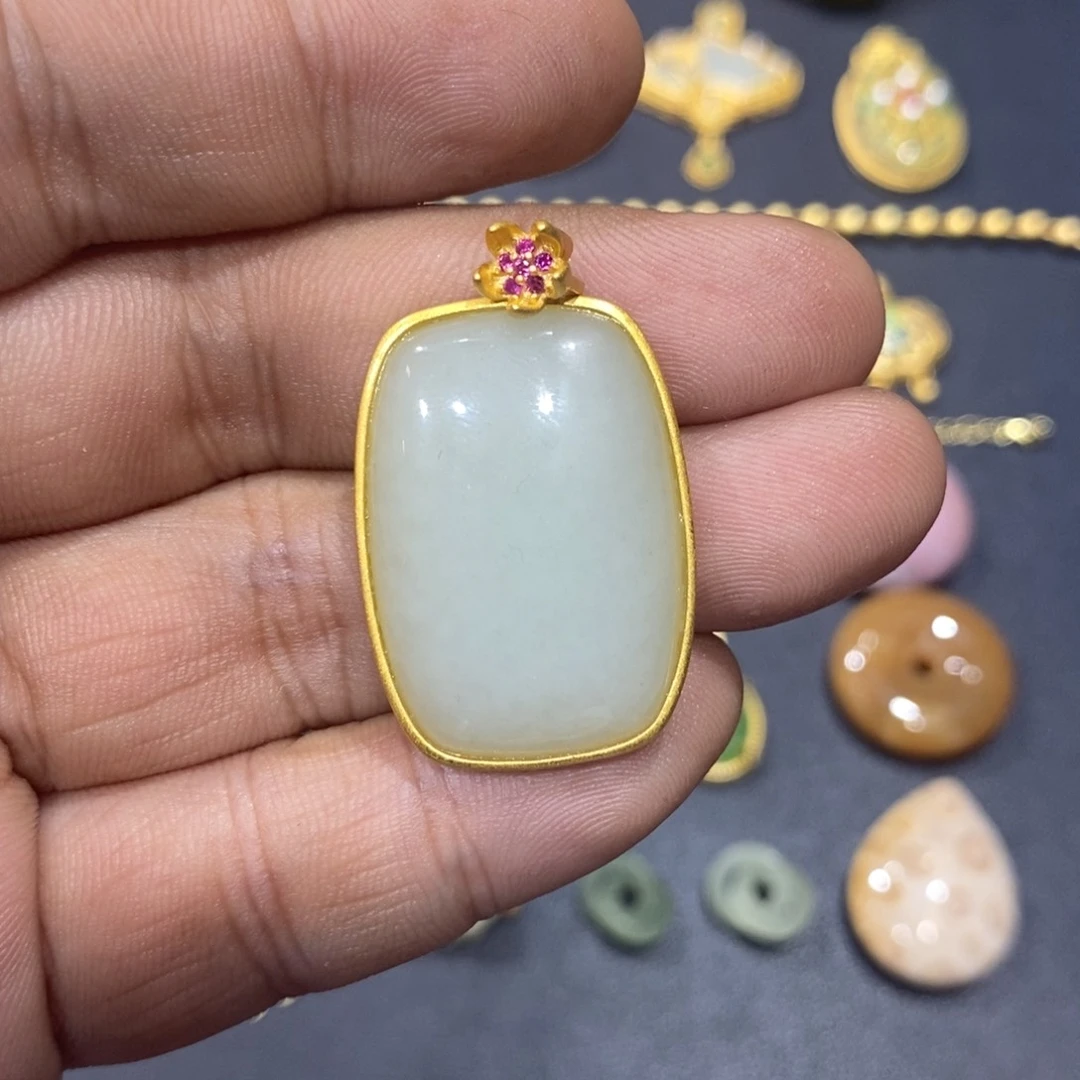 和田玉颈饰银S925镀金镶嵌