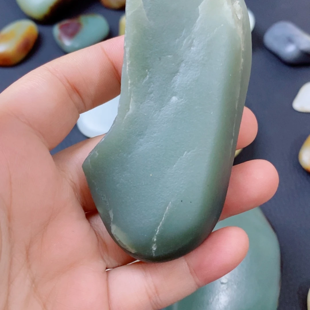 未镶嵌和田玉（糖玉）珠宝奇石