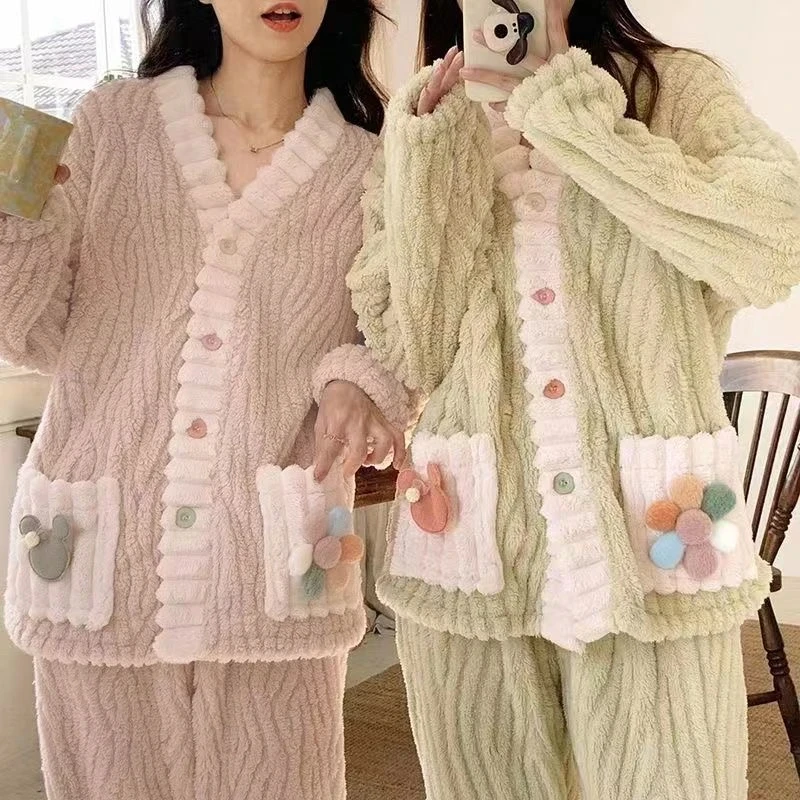 家居服套装女款冬季可爱开衫少女保暖珊瑚甜美绒加绒加厚睡衣T