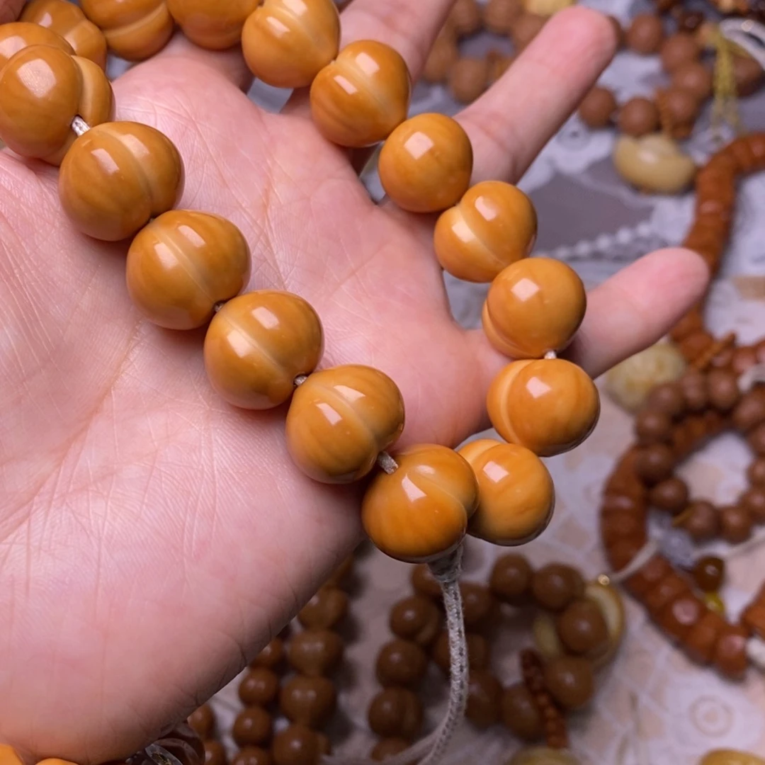 把件猴头核桃柯基屁桃高定