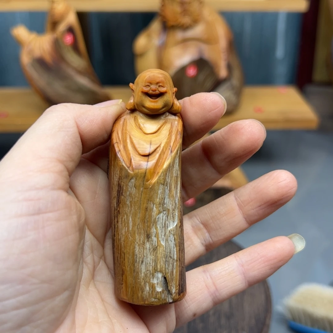 齐***旺木崖柏木摆件手把件，