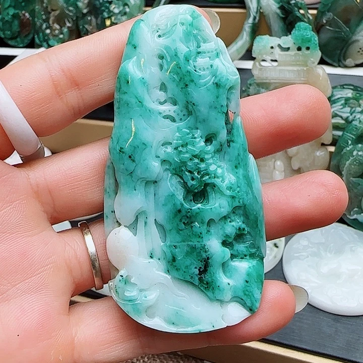 未镶嵌独山玉颈饰