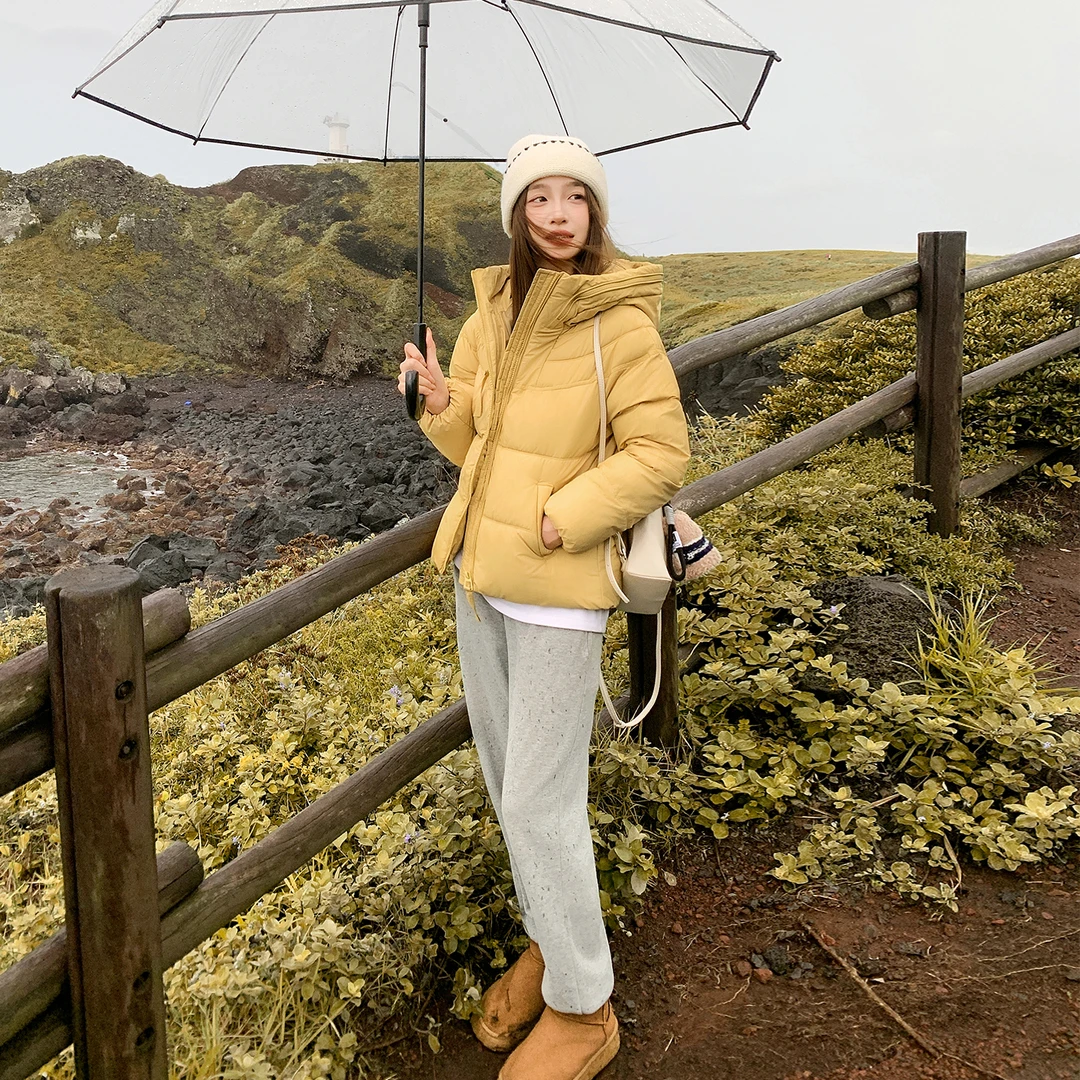 2025年冬季韩版女短款加厚休闲宽松连帽简约纯色高级外套棉衣棉服