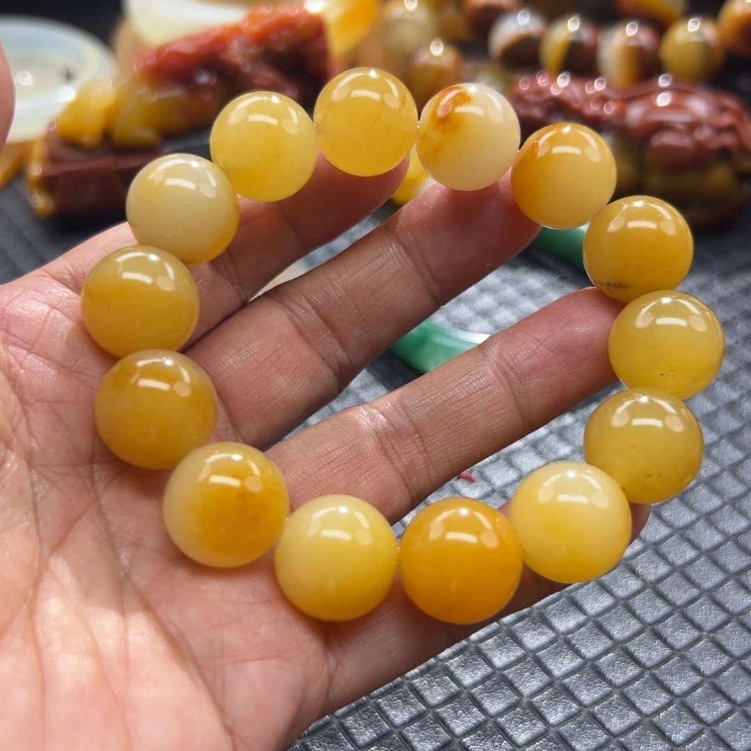 石英质玉未镶嵌颈饰