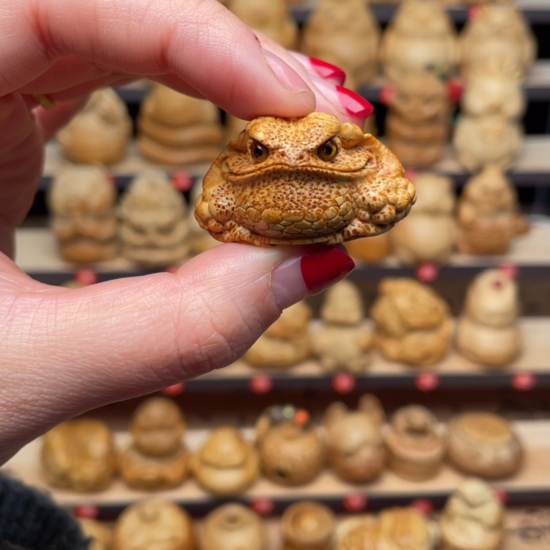 竹56张念超竹根雕低趴鹰蟾