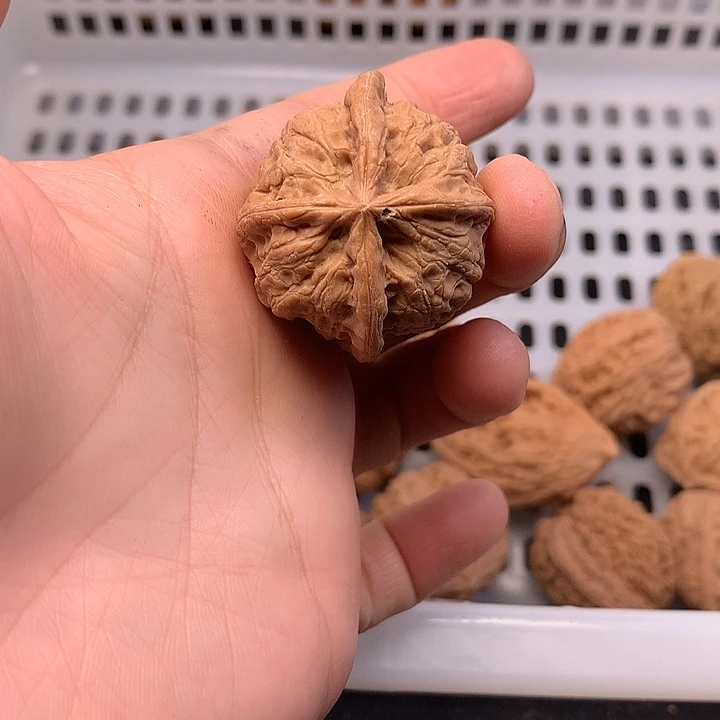 大***闪吊坠文玩核桃文玩核桃