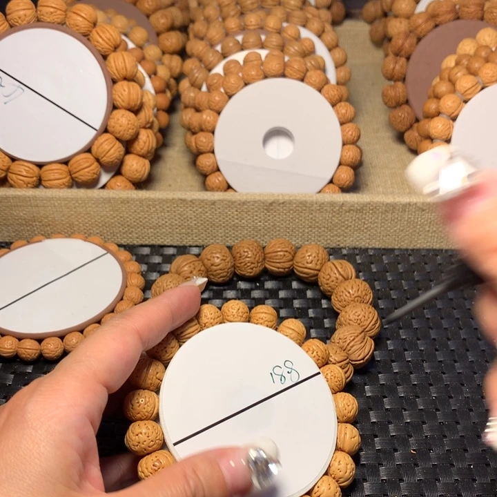 桃核手串小***福27号链接。。。。。