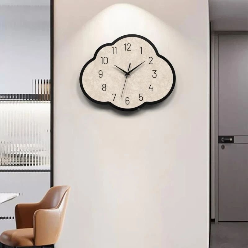 简约现代客厅挂钟家用挂墙石英钟餐厅卧室墙面装饰静音时钟免打孔